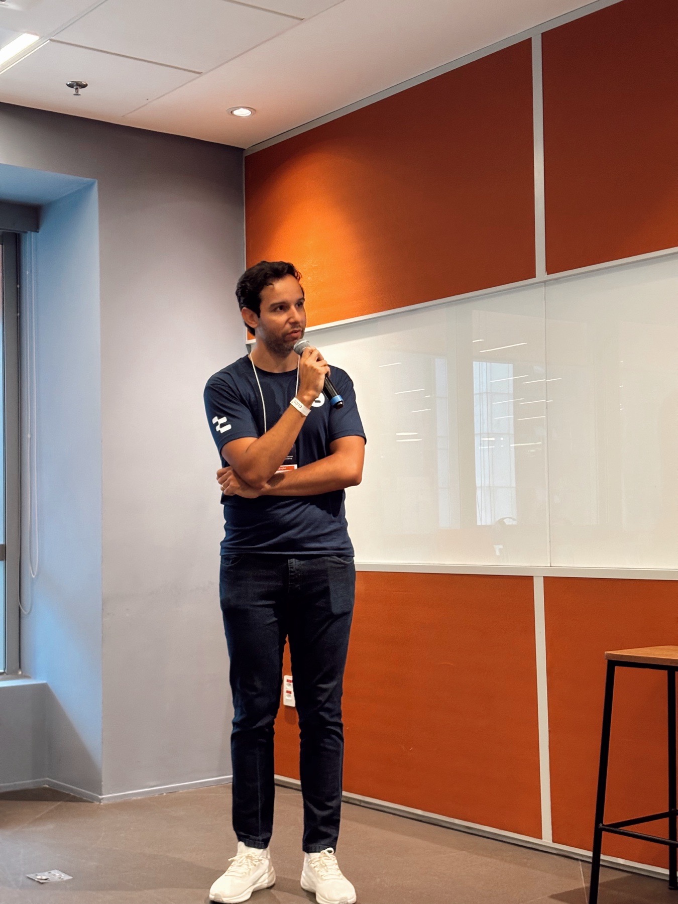 Bruno Loreto em palestra do Deep Dive